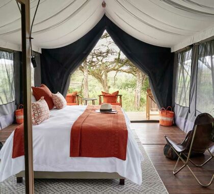 Sanctuary-Ngorongoro-Crater-Camp-tent-interior